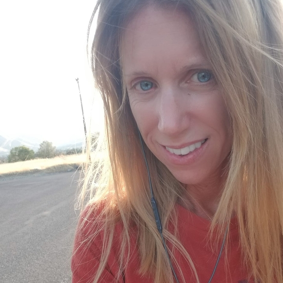 Meet your Posher, Celest - Picture 1 of 1